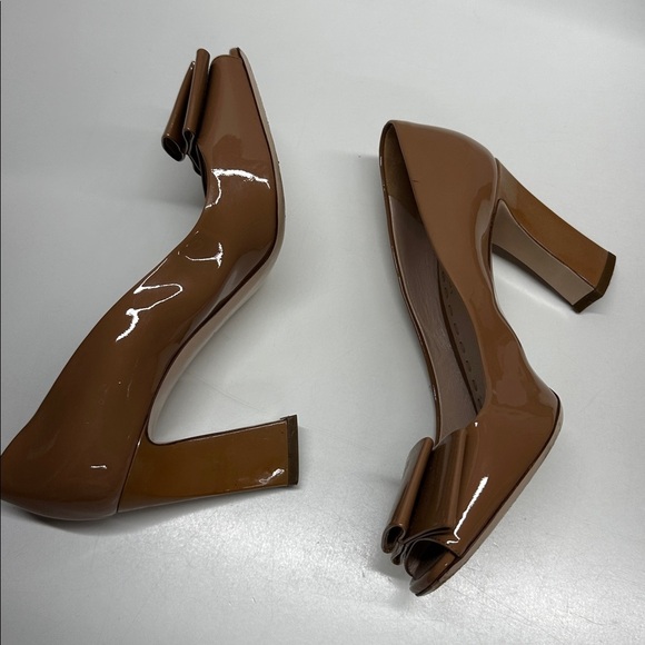 Miu Miu Heels Open Toe Patent Leather Bow Block Heel Tan Brown Size 38.5 US 8.5 - Picture 7 of 11